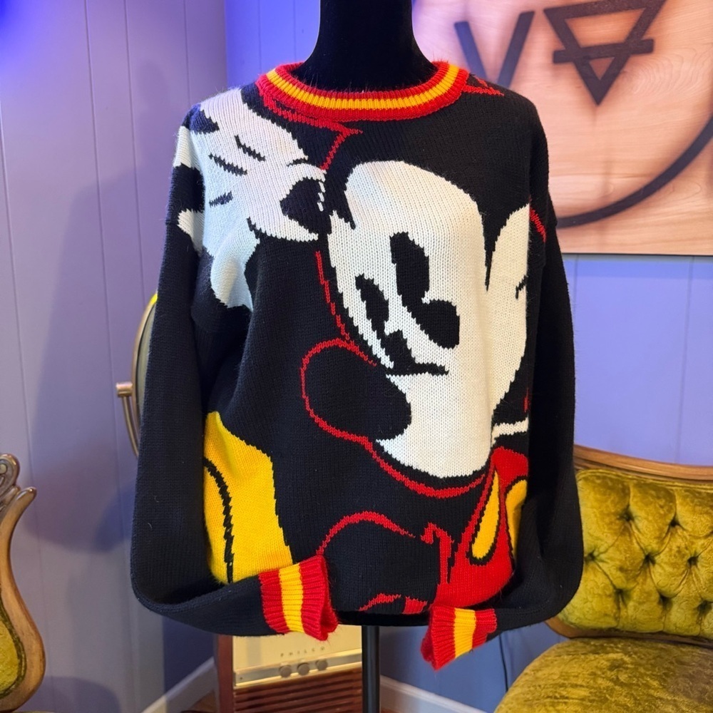 Vintage Disney Women's Mickey Mouse Sweater Size Large